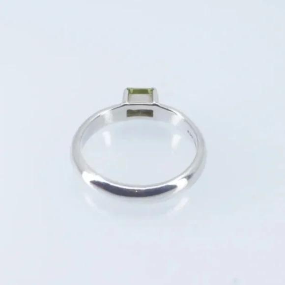 Tiffany & Co. Peridot Sterling Silver Stackable Ring | Vintage 2004 | Size 5.5 - Picture 5 of 8